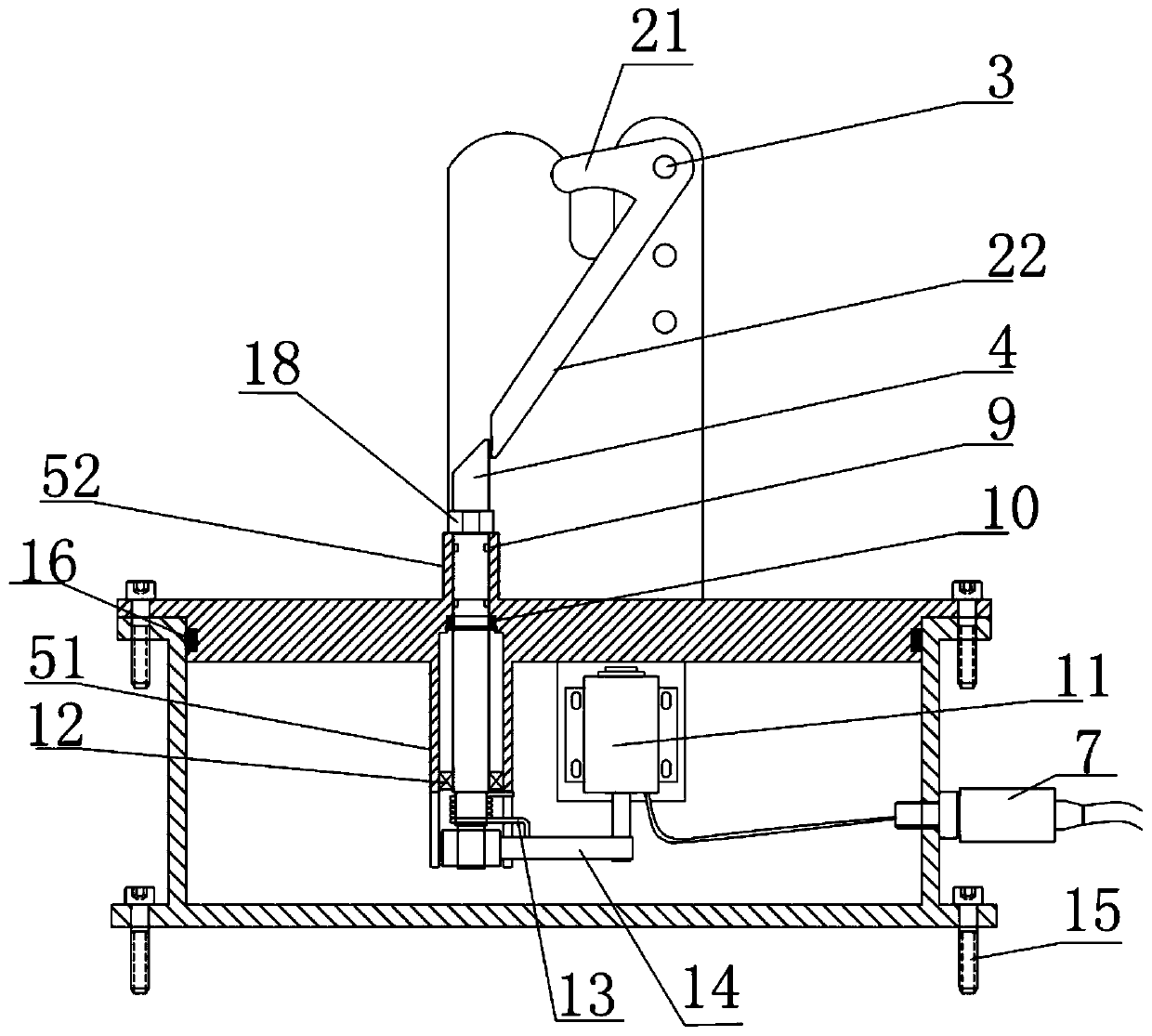 Underwater equipment releasing device and releasing method thereof