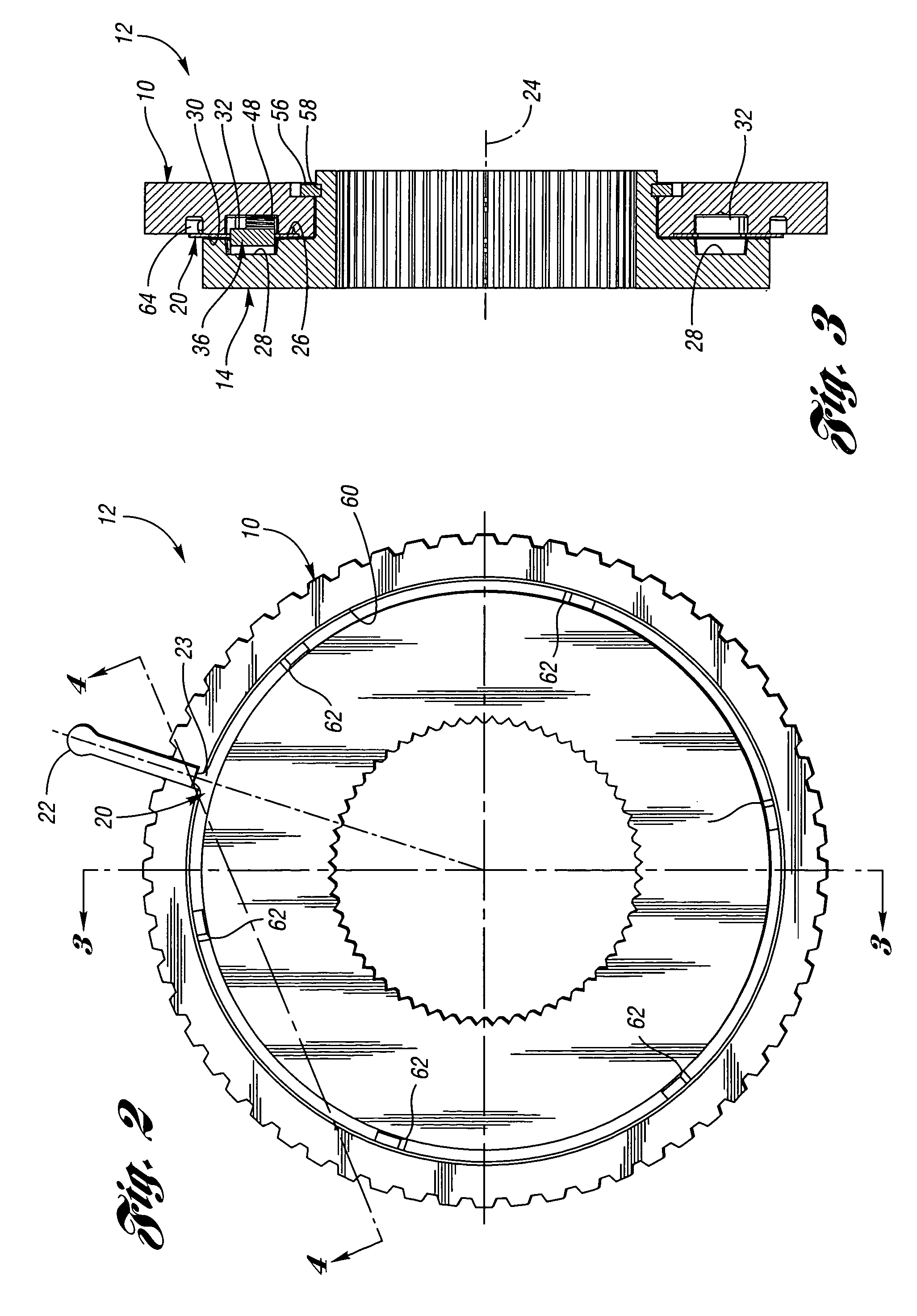 Overrunning coupling assembly and method for controlling the engagement of planar members