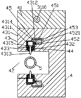 A pipe fitting welding device