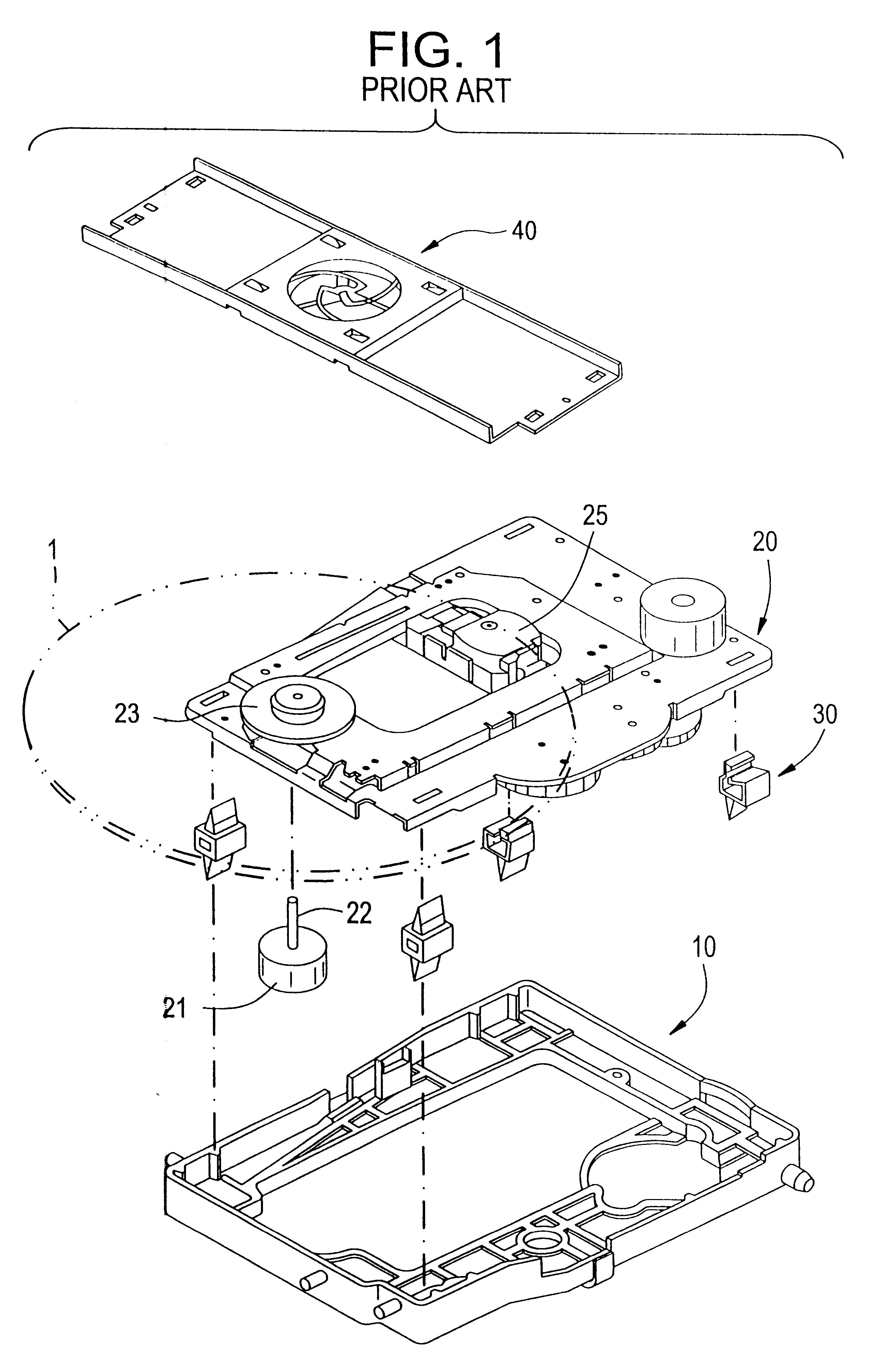 Disk player, and turntable incorporating self-compensating dynamic balancer, clamper incorporating self-compensating dynamic balancer and spindle motor incorporating self-compensating dynamic balancer adopted for disk player