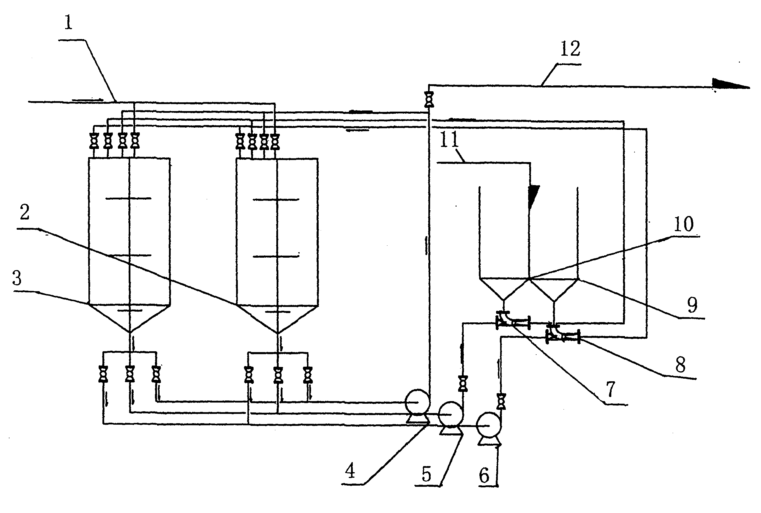 Feeding and conveying device of dry starch