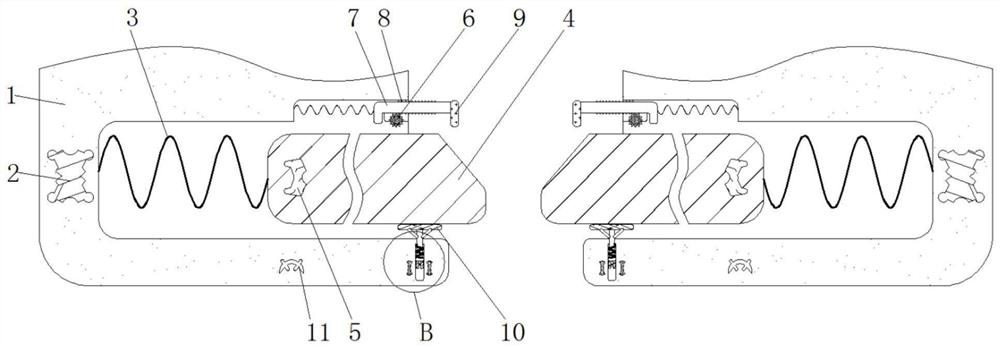 Automatic chip removal filter screen for chemical pipeline