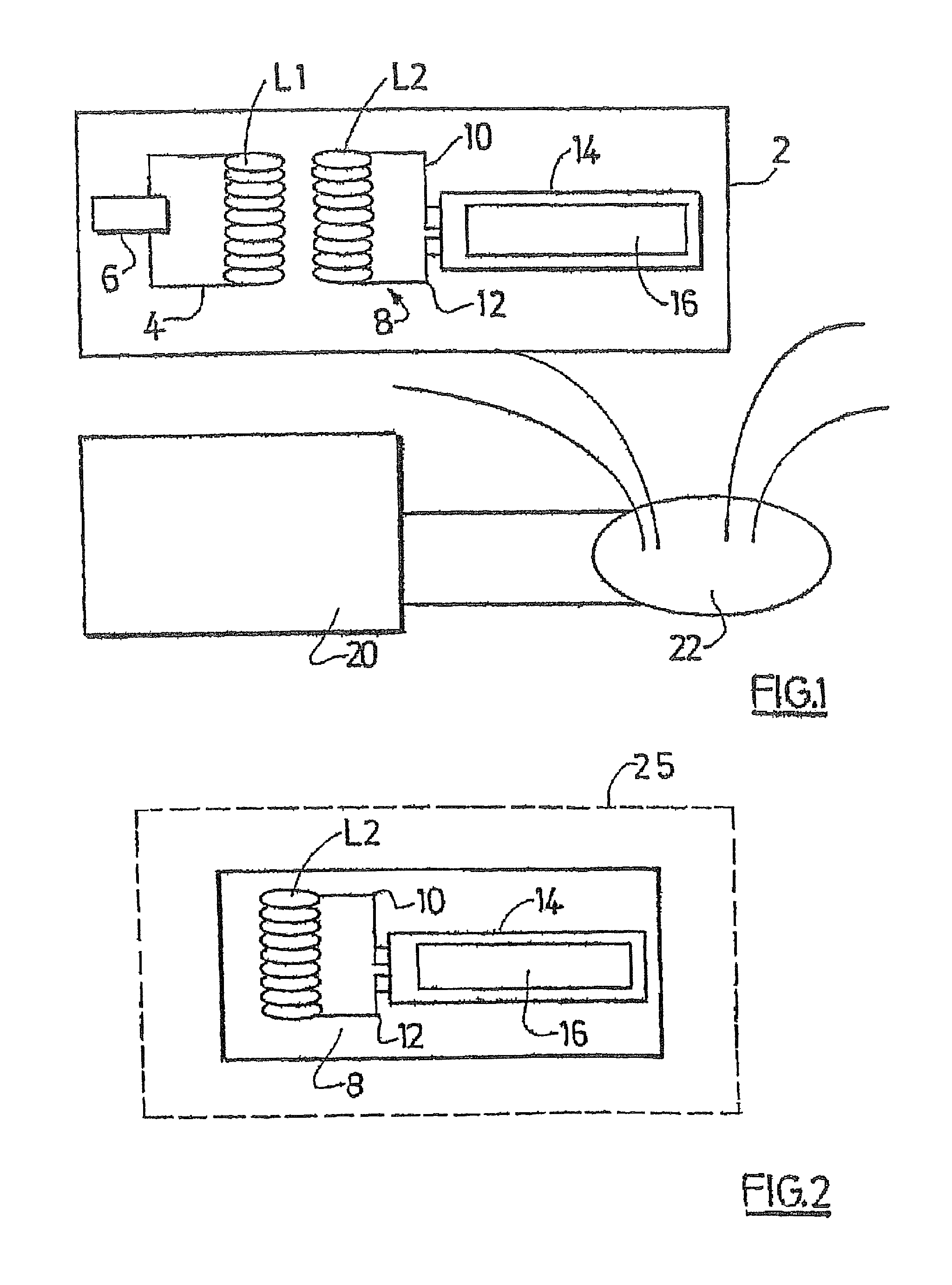 Inductive coupling exchange in a portable intelligent object with central and peripheral circuits