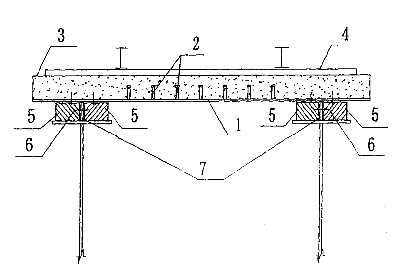 Replaceable concrete road bed device of steel trussed bridge and construction method