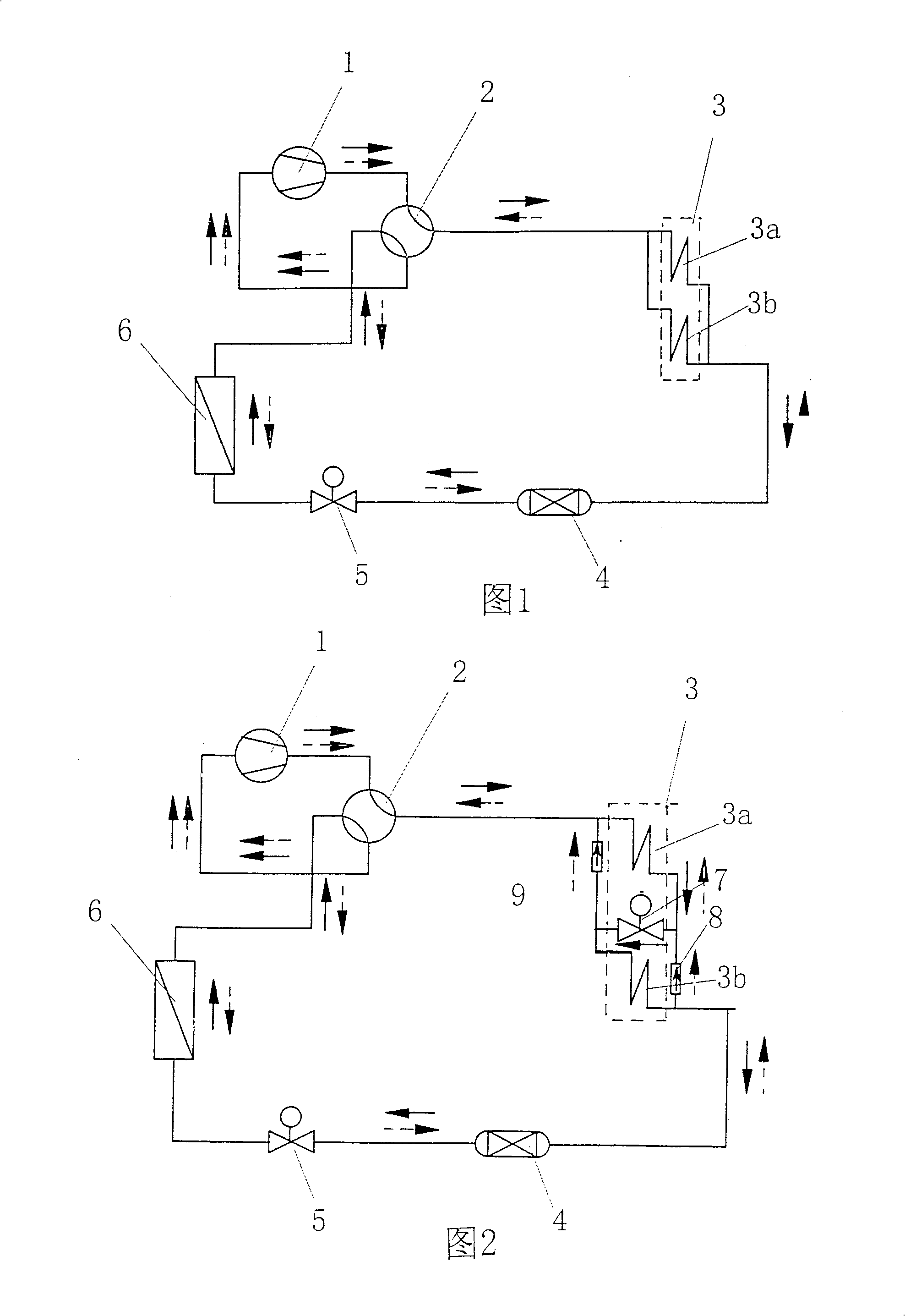 Refrigerating system for heat pump air conditioner and its realizing method