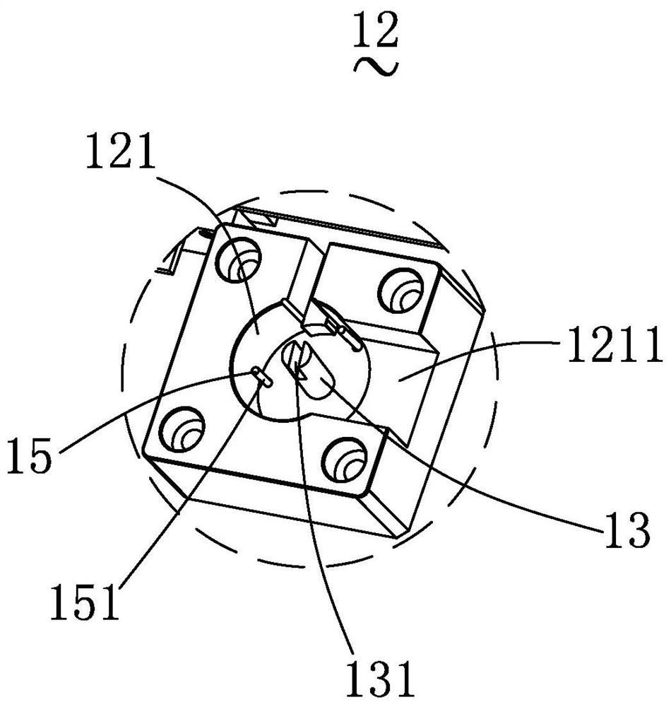 Wheel core production equipment and process for telescopic connecting wire