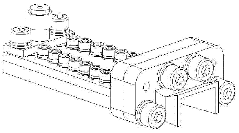 A directional broadband high-efficiency surface wave excitation device