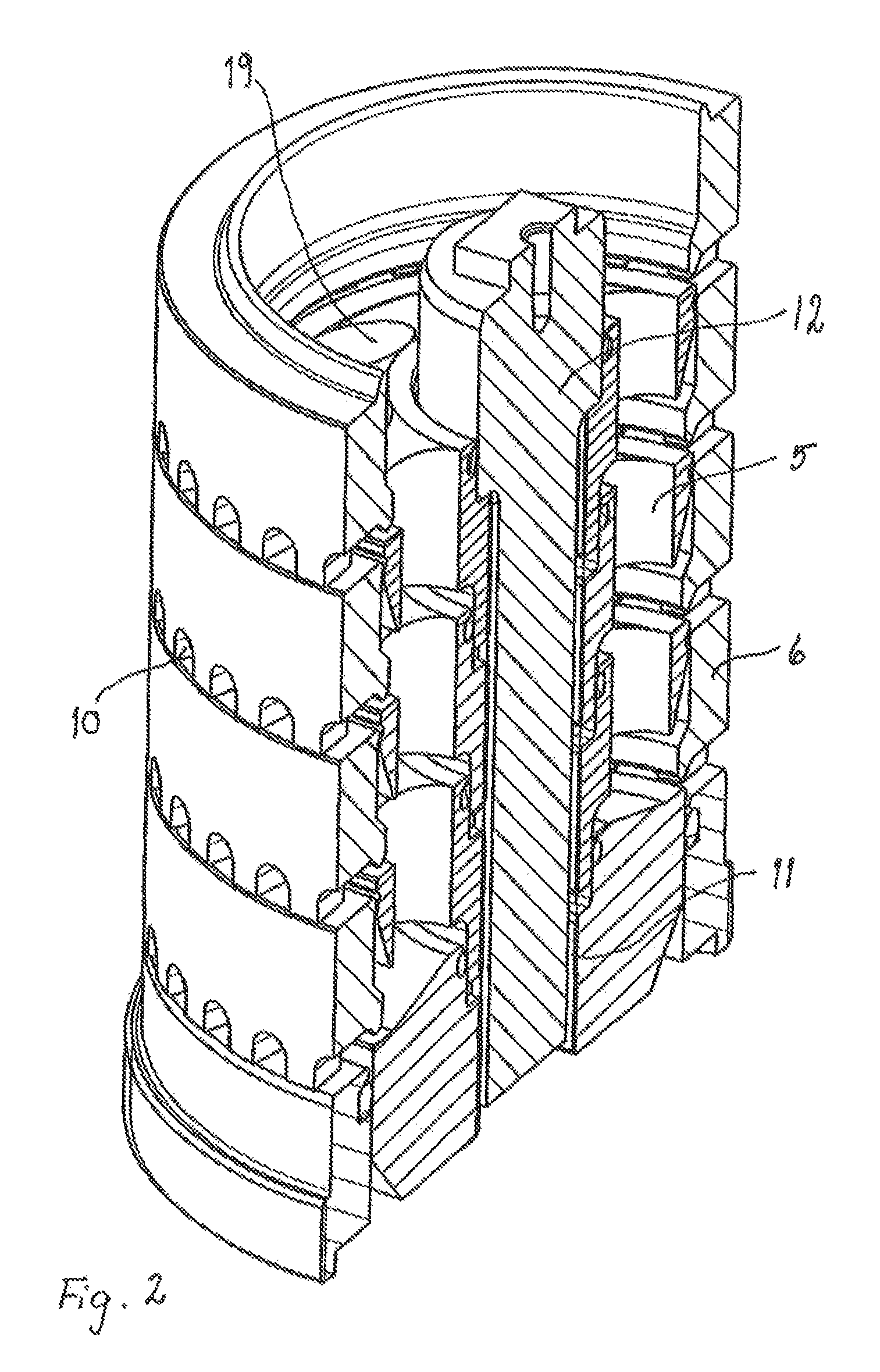Homogenizing valve having radially and axially arranged gaps