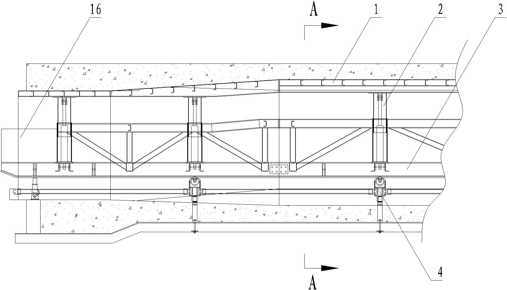 Guide pillar type hydraulic internal mold for straight web plate box girder