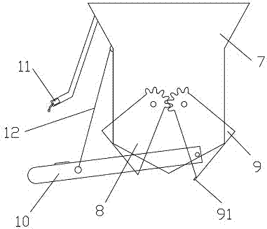 Automatic sand discharging device and sand discharging method thereof