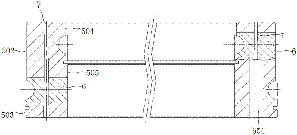 A kind of worm wheel type slewing bearing with internal and external teeth rotating in opposite directions