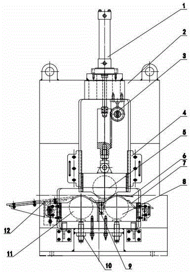 Three-roll belt head forming device with pinch function