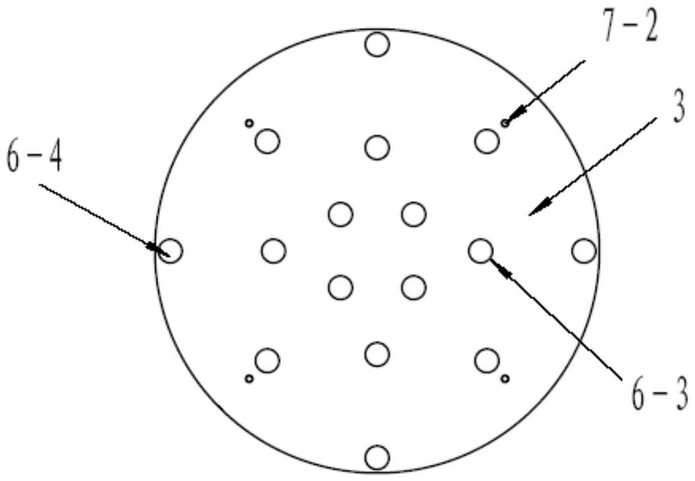 Double-layer rotary inner baffle for crystal growth by hydrothermal temperature difference method