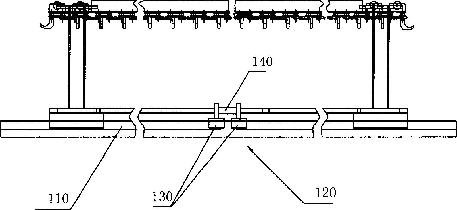 Device and method for continuously producing fluorescent tubes