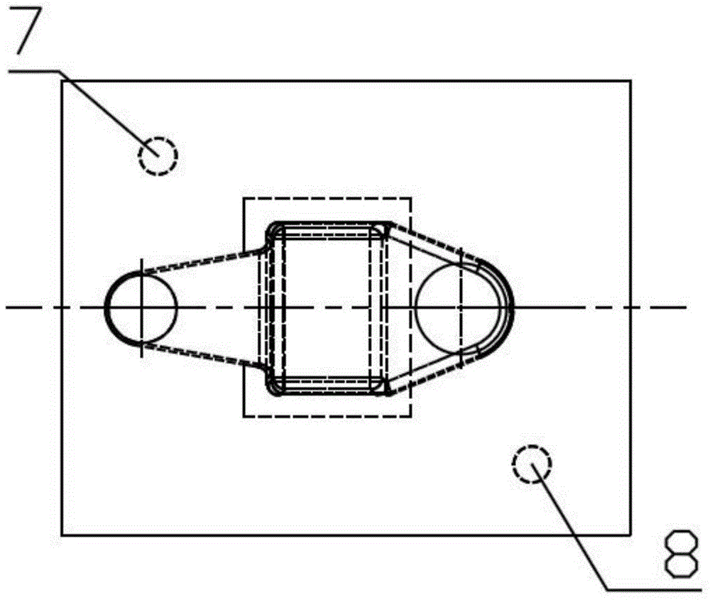 Universal bottom mold for pouring precoated sand mold