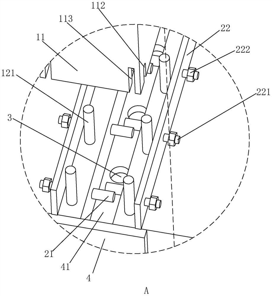 A reinforced concrete prefabricated integral pouring house structure and its construction method