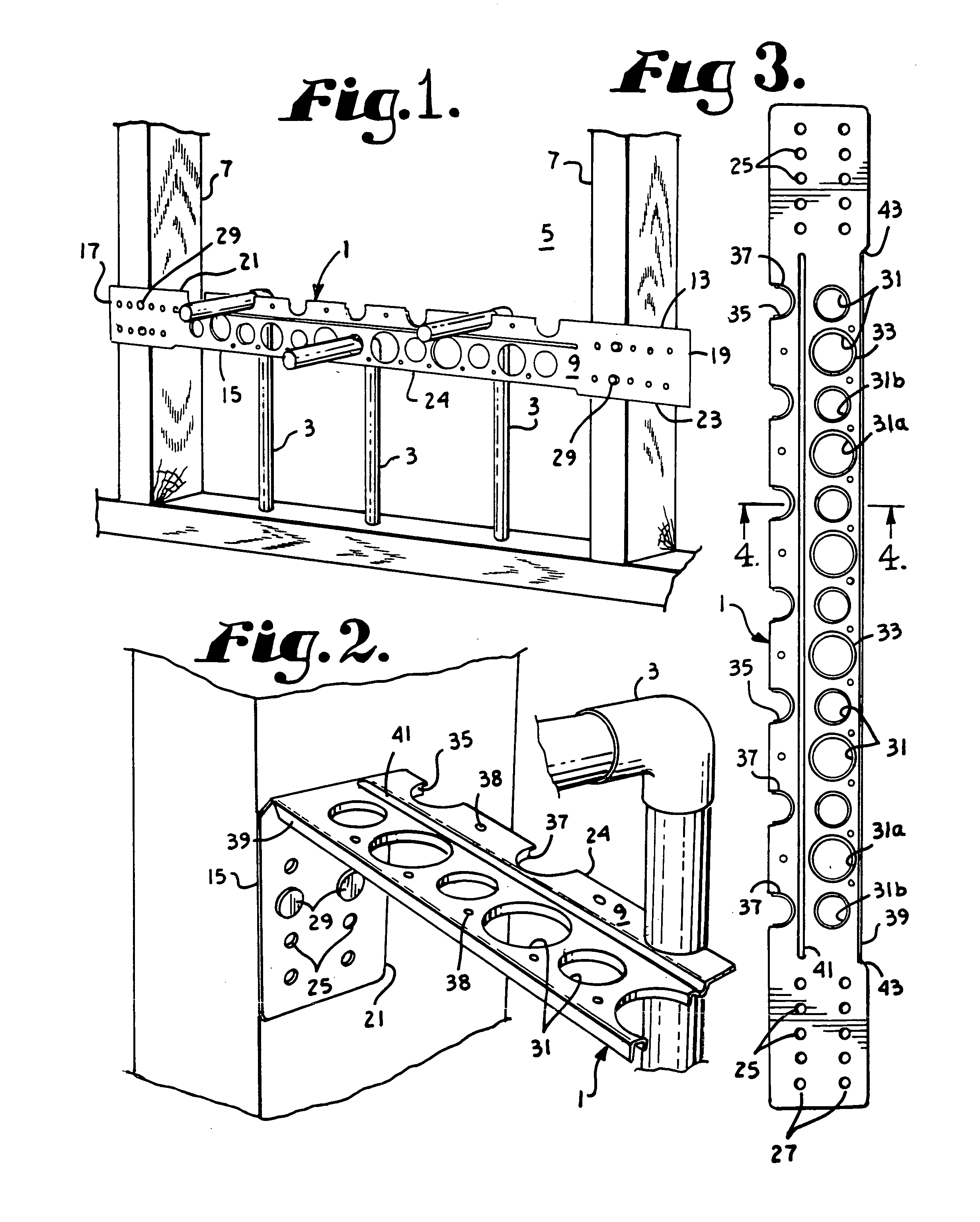 Notched plumbing support bracket