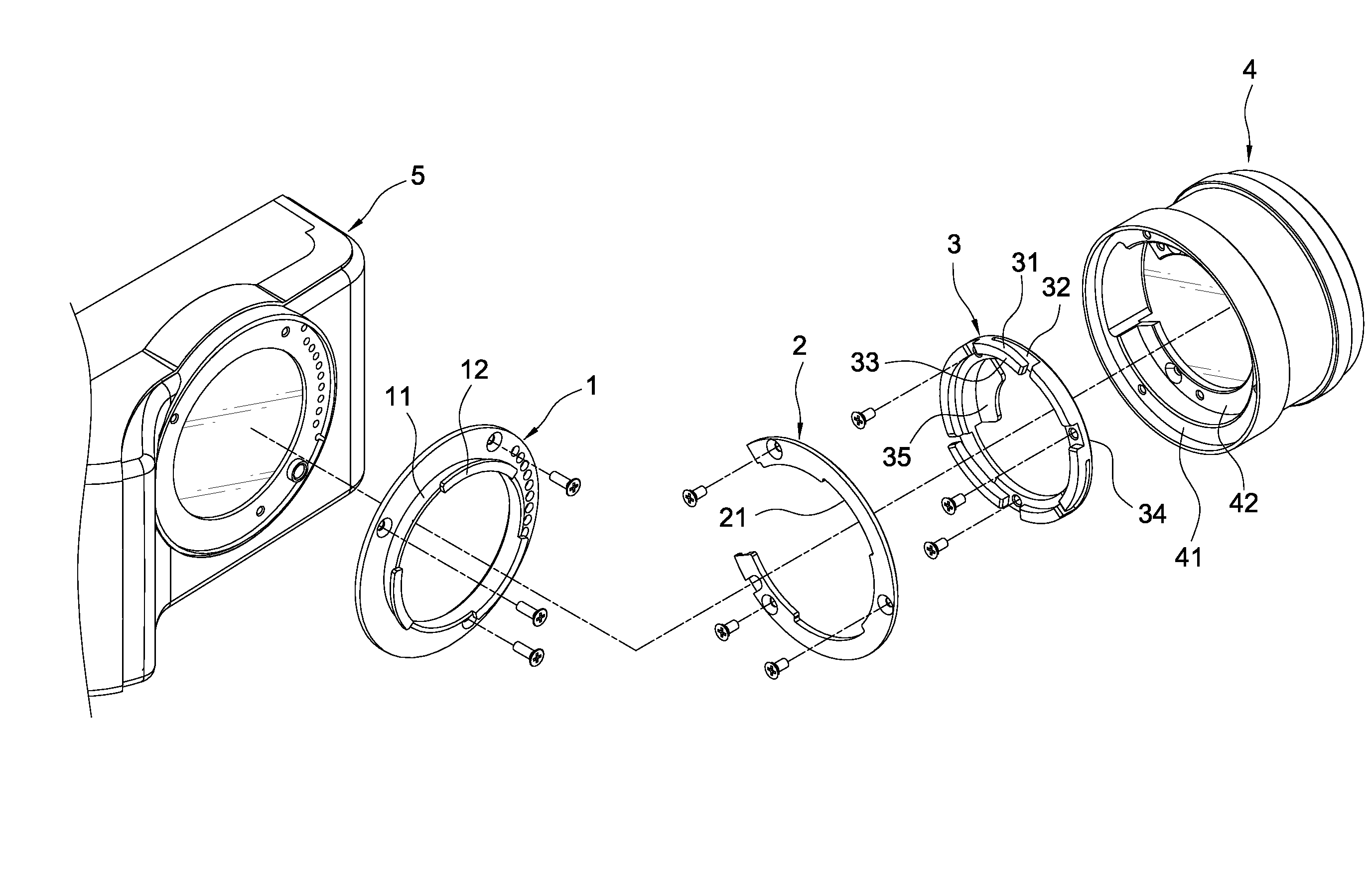 Fixing structure for an auxiliary lens of cameras