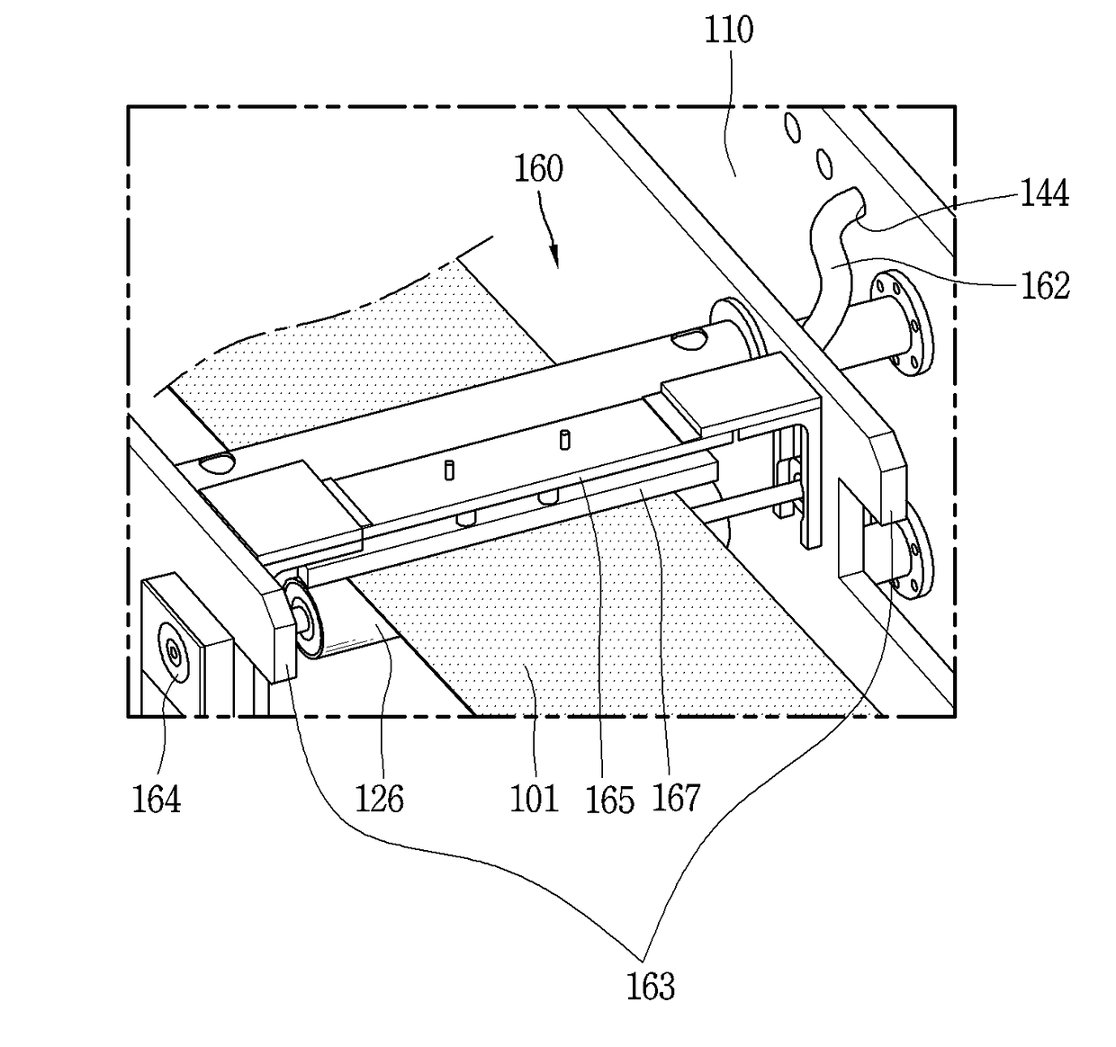 Roll to roll fabrication apparatus for preventing thermal impact