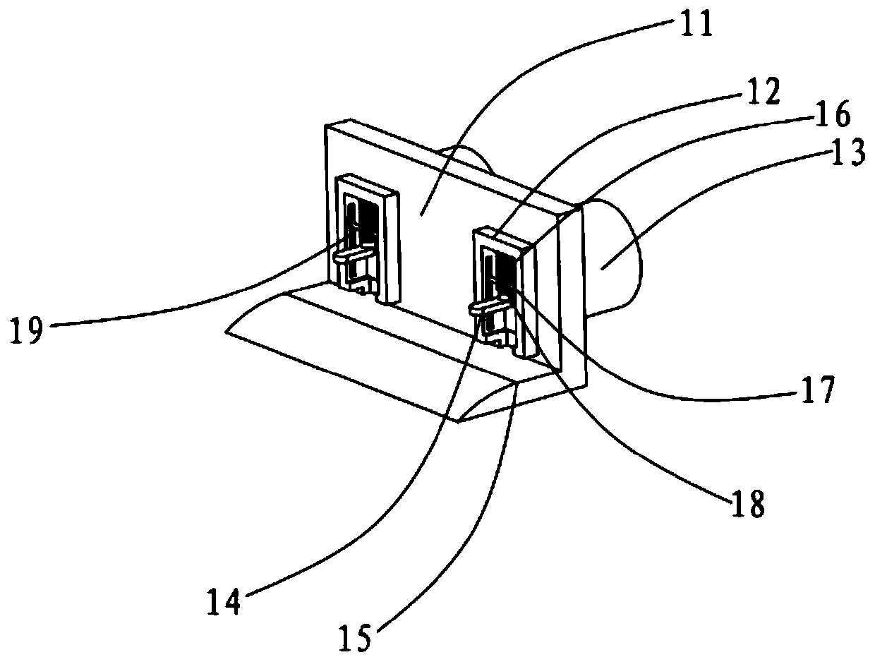 Cutting device for flexible circuit board