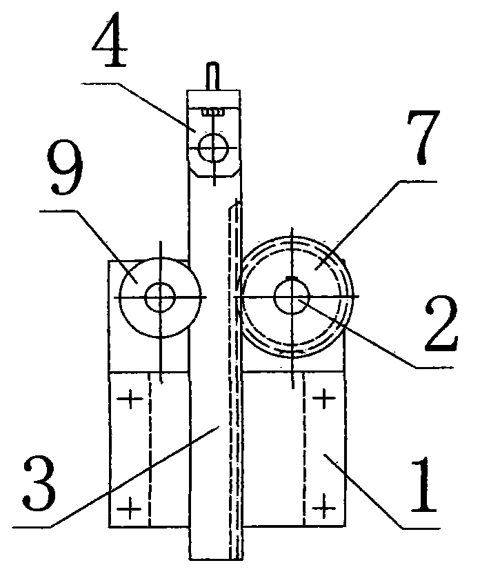 Lifting and balancing device for hot press