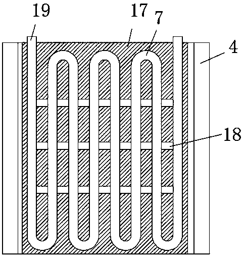 Heat dissipation device for rail vehicle inverter box