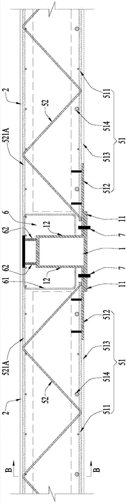 Assembled laminated hollow floor cover and its construction method