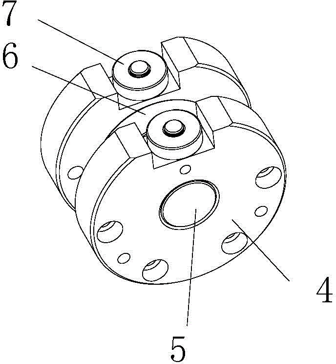 Disc-type linear cutter winding device allowing locations of winding rollers to be adjustable