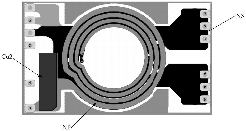 Flat plate transformer and coupling type self-powered circuit formed by flat plate transformer