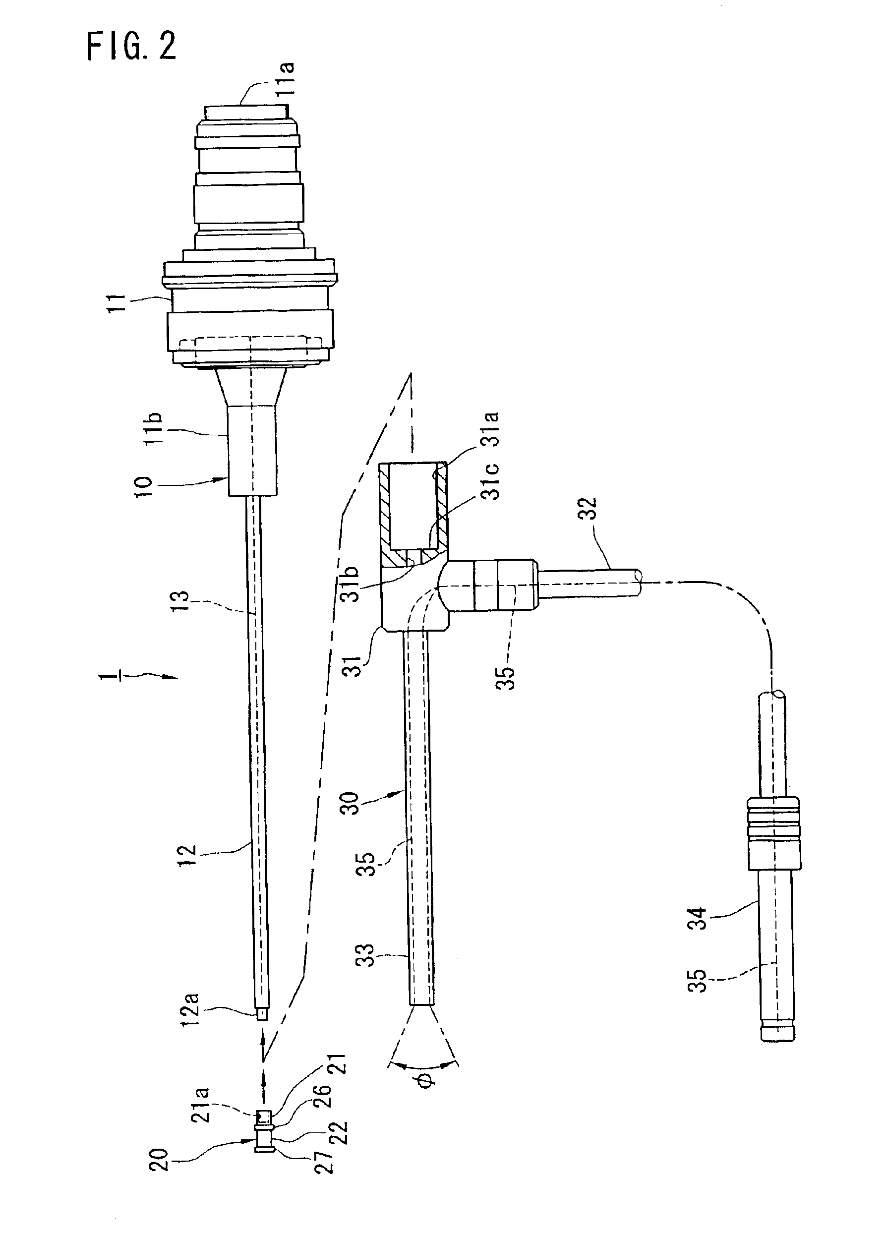 Endoscope apparatus with an omnidirectional view field and a translatable illuminator