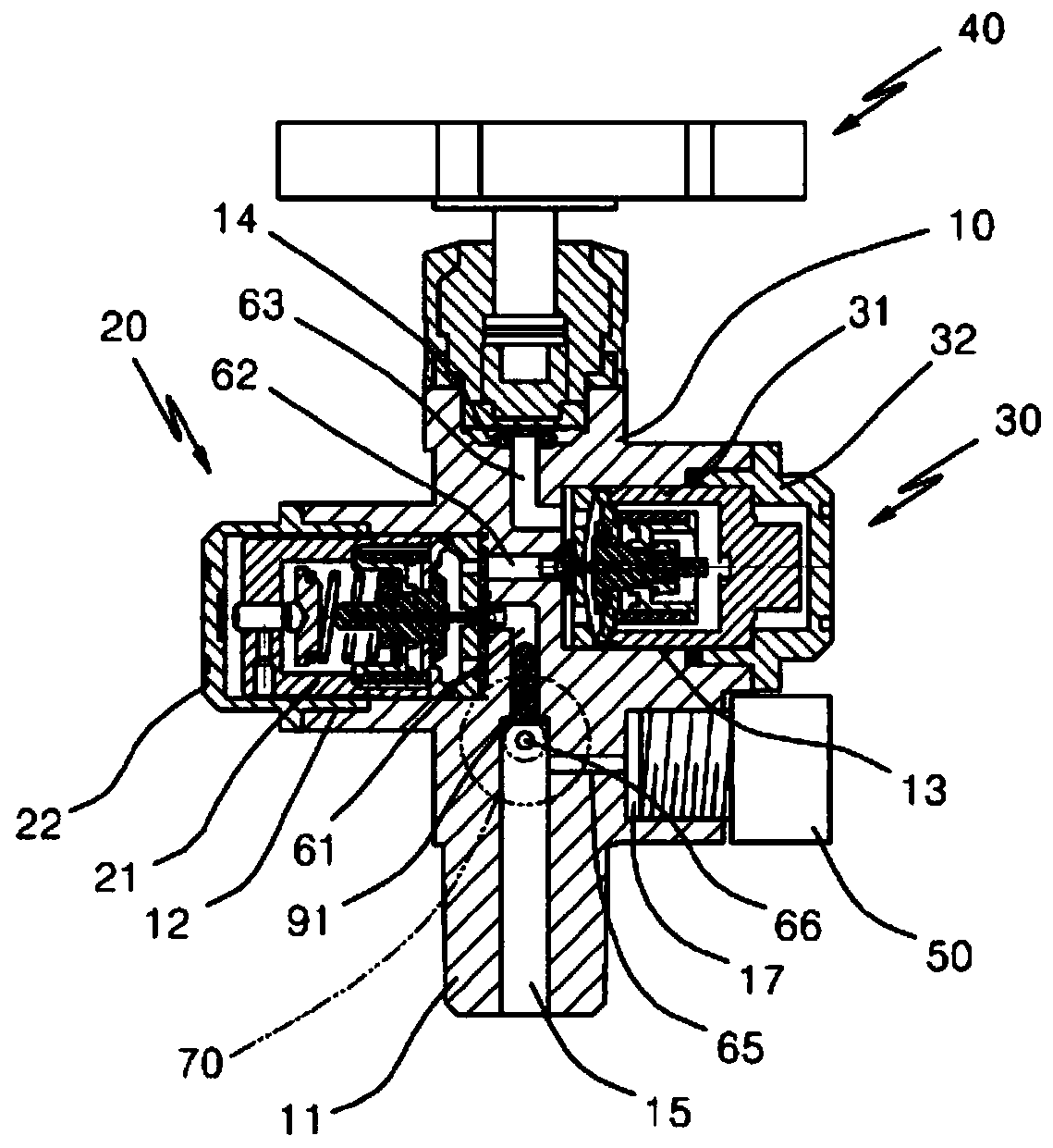 Cylinder comprising fluid pressure adjustment valve having improved storage capability