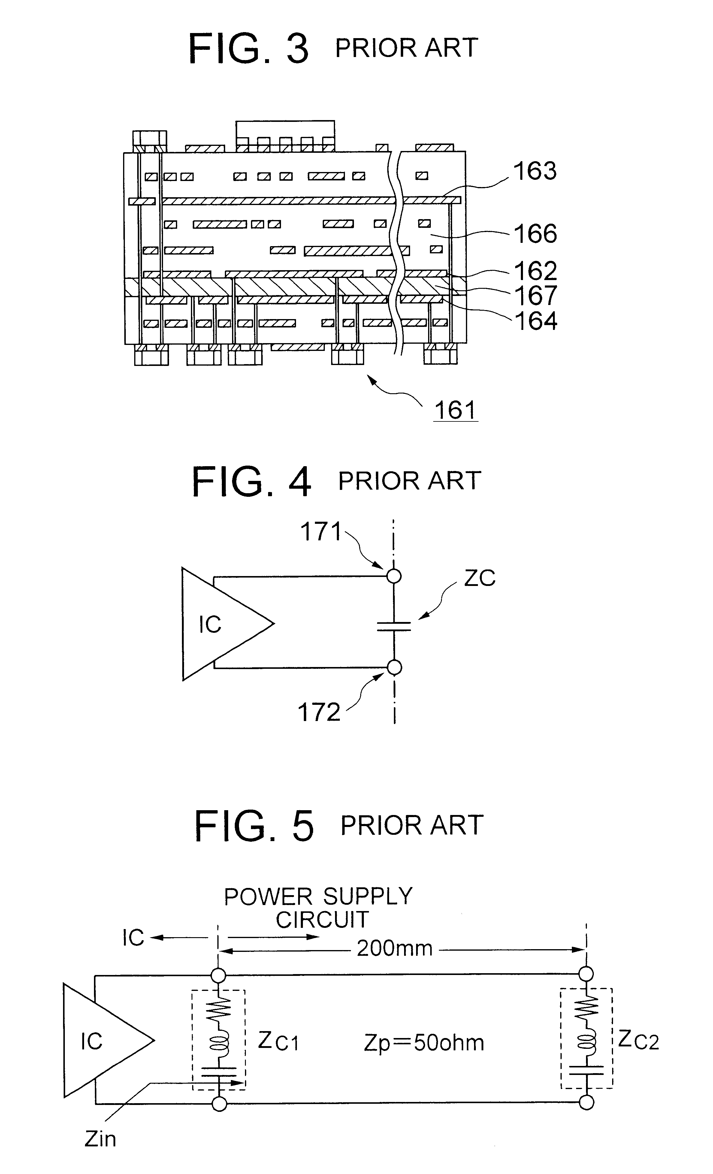 Wiring arrangement including capacitors for suppressing electromagnetic wave radiation from a printed circuit board