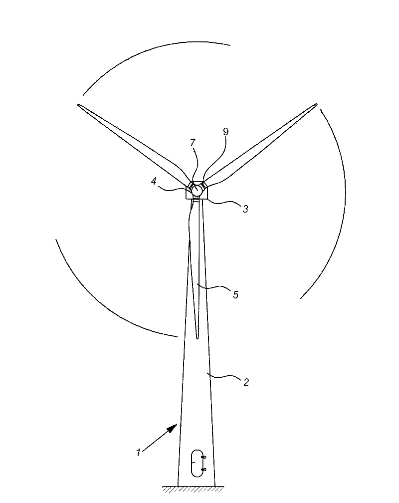 Wind turbine and a method for pitching a blade of a wind turbine