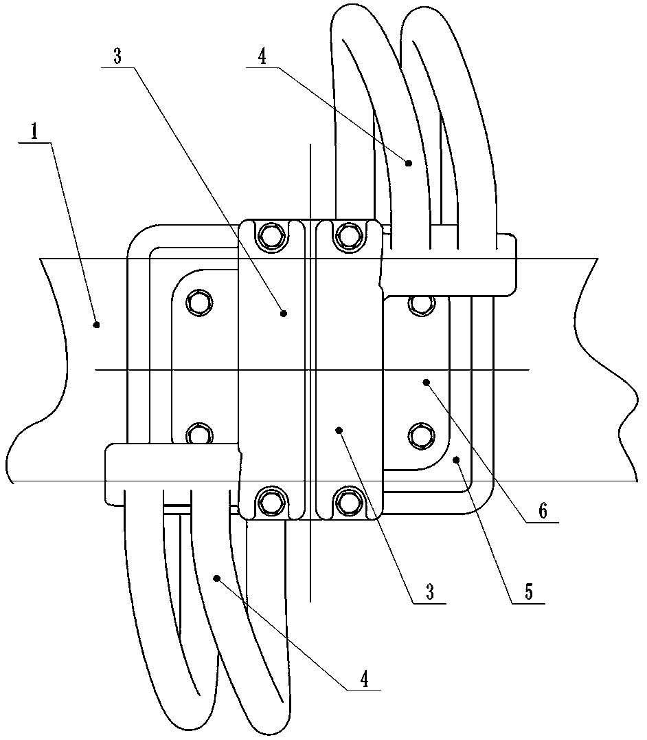 Tubular bus T-shaped connecting hardware fitting