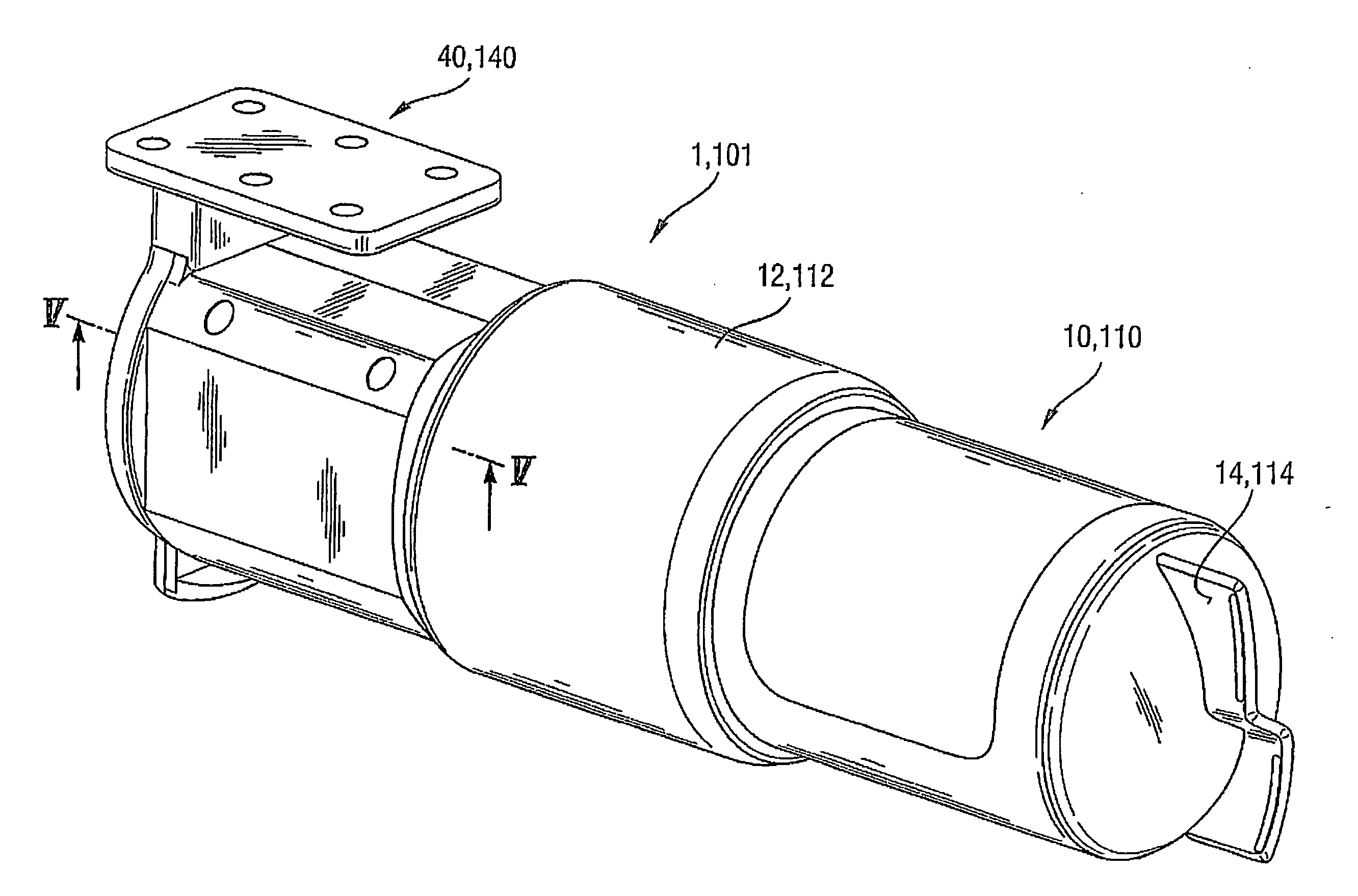 Apparatus for treating water, particularly filter apparatus, and cartridge