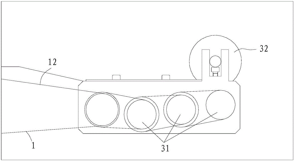 Plate collecting device