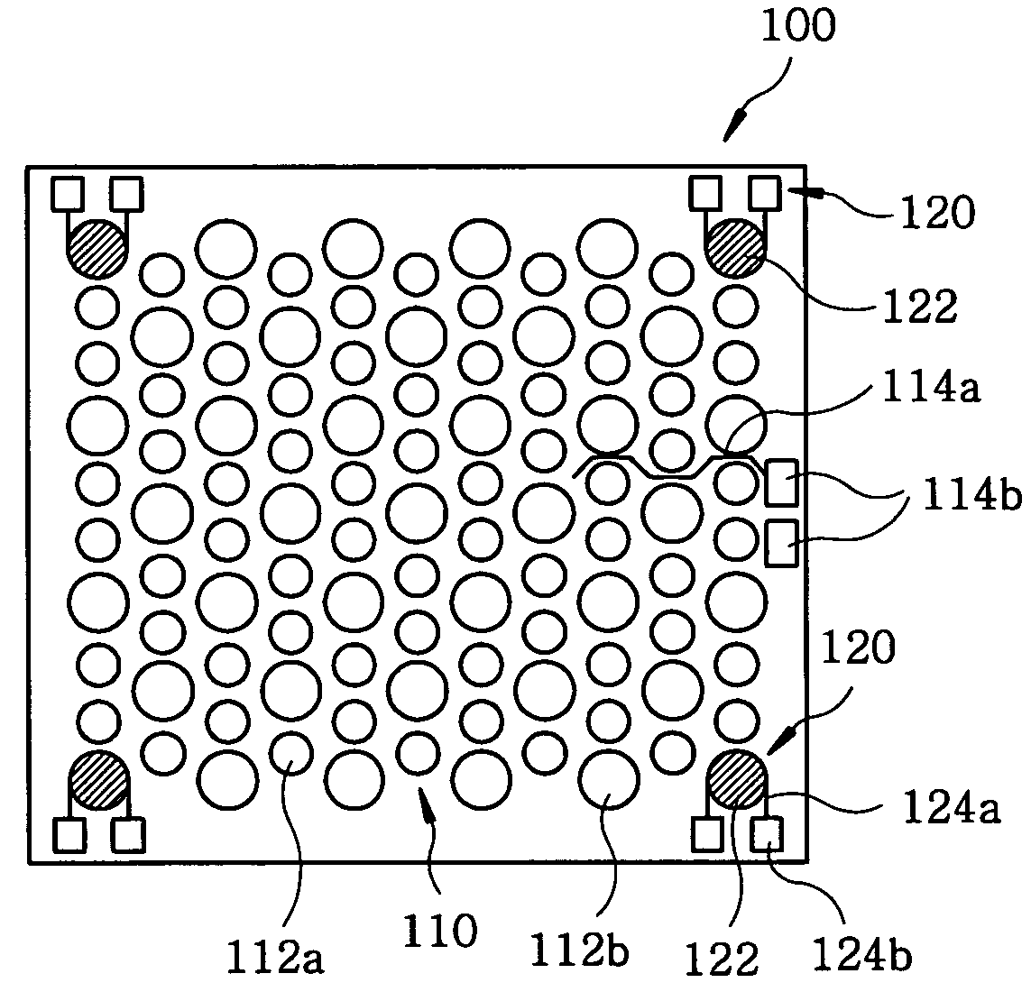 Ultrasonic transducer for ranging measurement with high directionality using parametric transmitting array in air and a method for manufacturing same