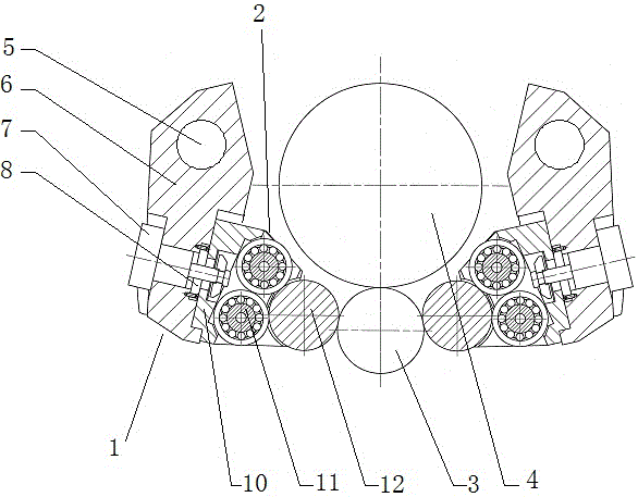 Split-type lateral backup roll swing arm structure for eighteen-high mill