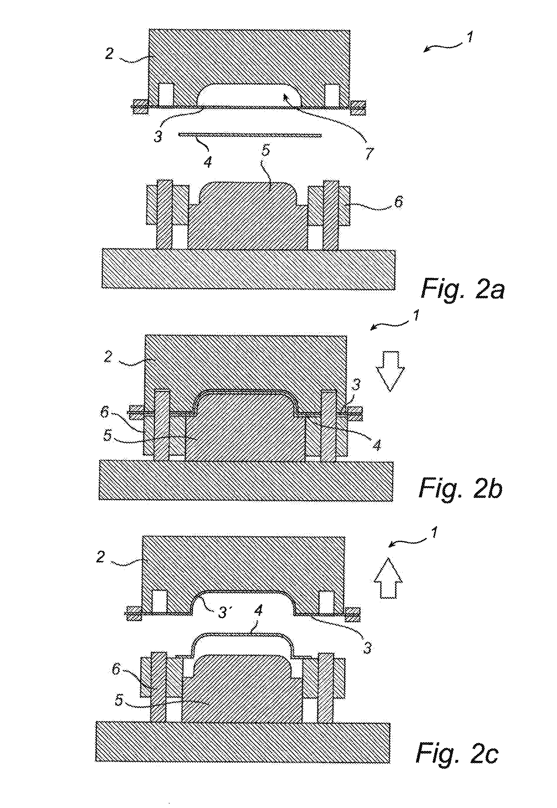 Tool arrangement with a protective non-woven protective layer