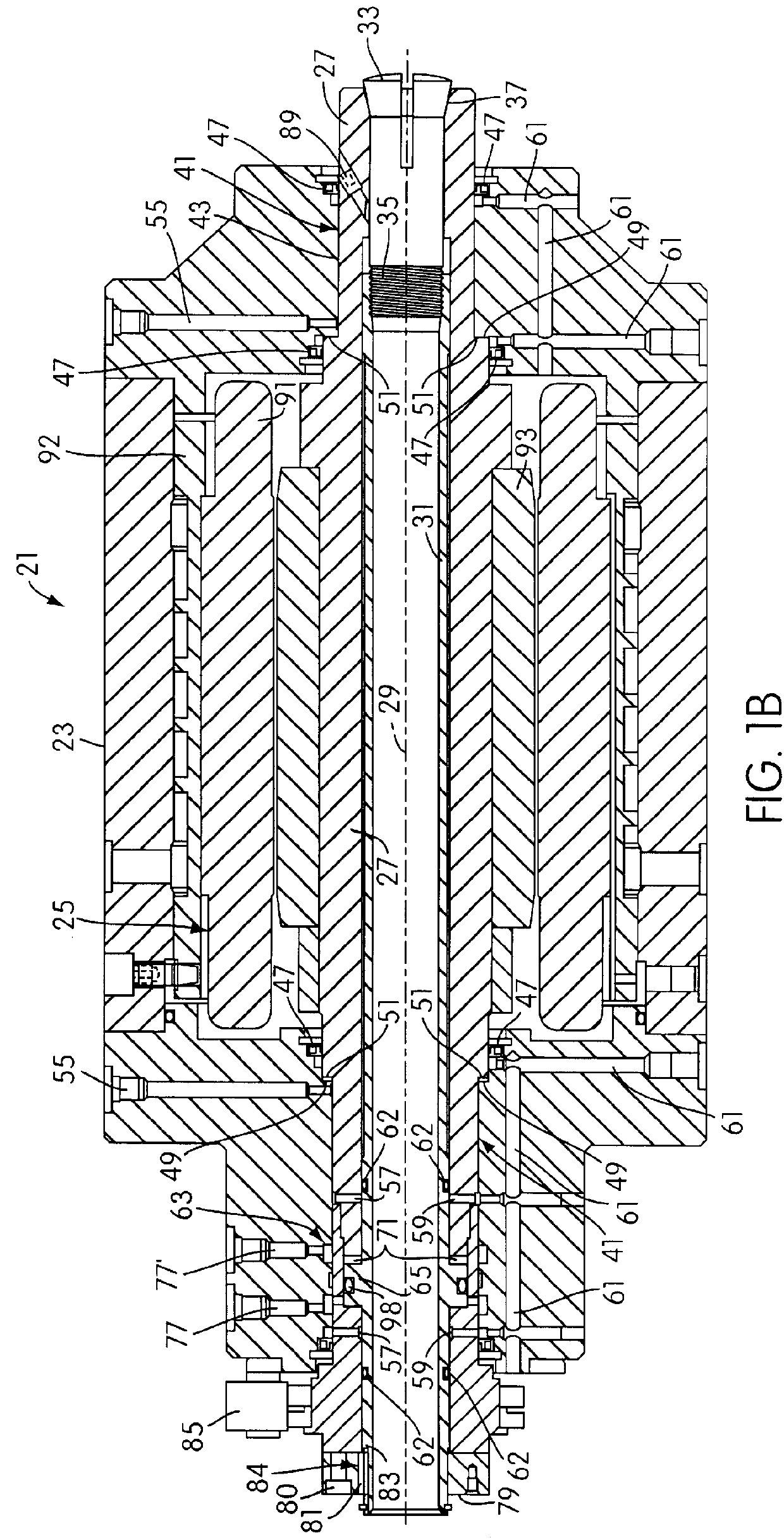 Spindle for gripping and closing a mounting member