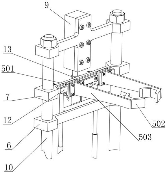 An automatic centering and clamping half-bridge welding device and welding method