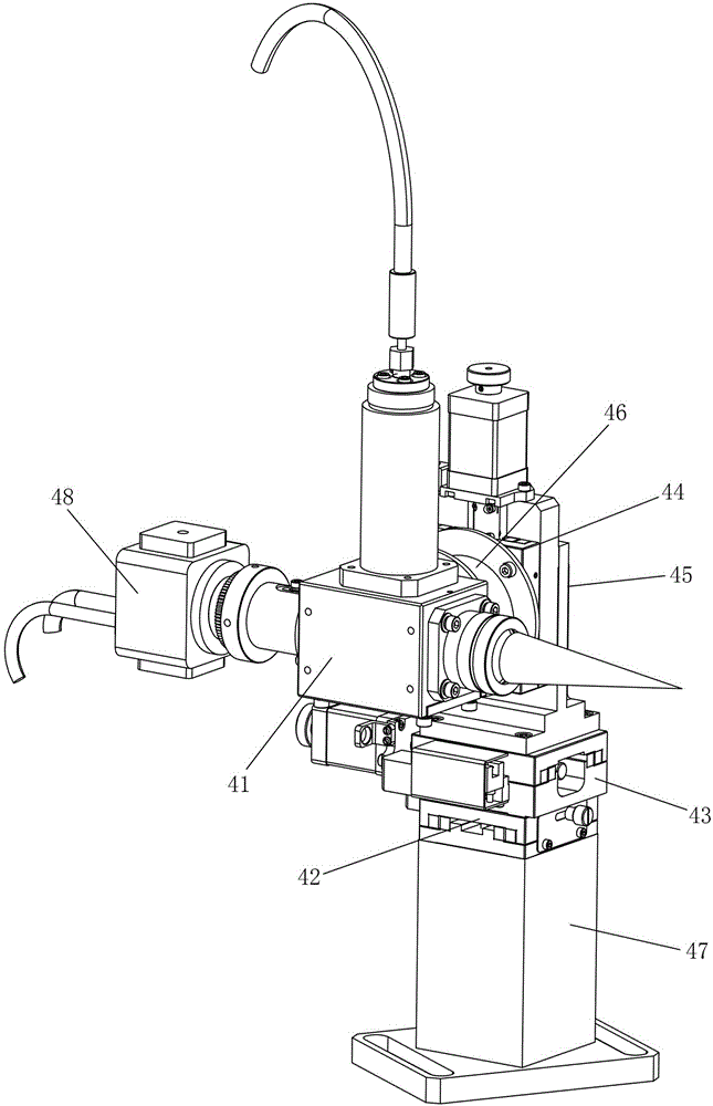 Compactly-structured automatic coupling and welding equipment for coaxial optoelectronic device
