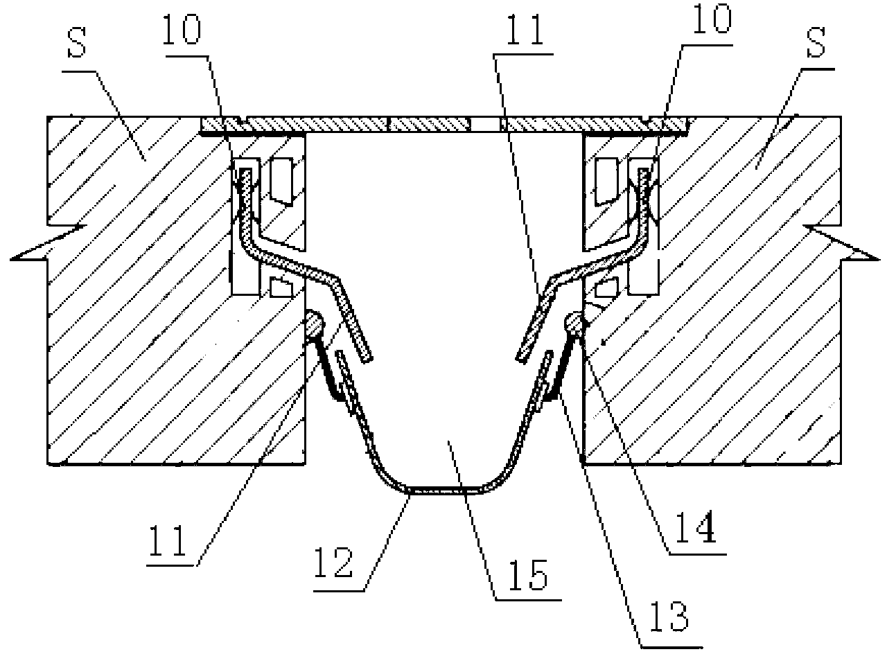 Extensible connection device for bridge with extensible structure falling water groove