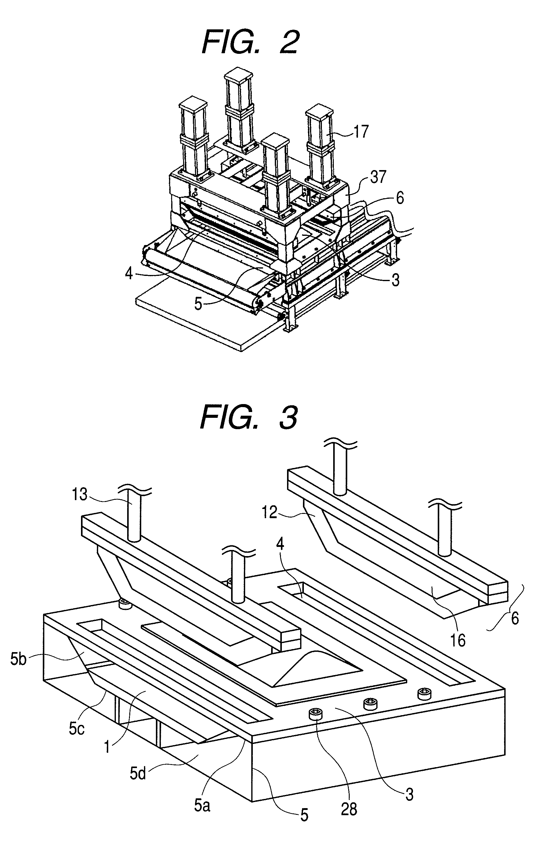 Filter cloth traveling type belt filter and production method of toner particles