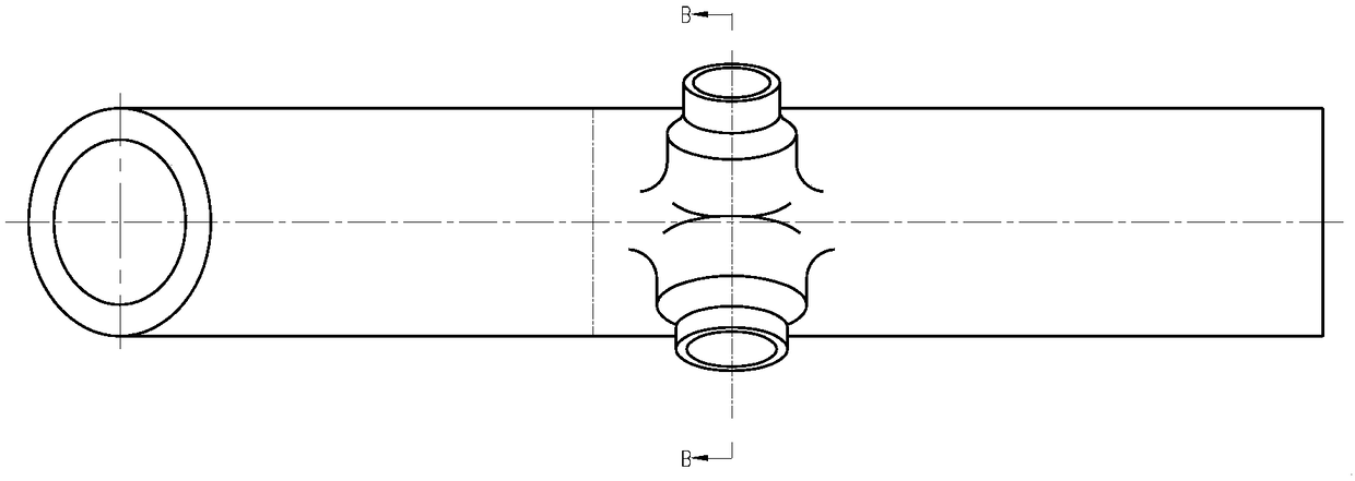 Large-diameter double-nozzle-seat massive forging type main pipeline hot section structure