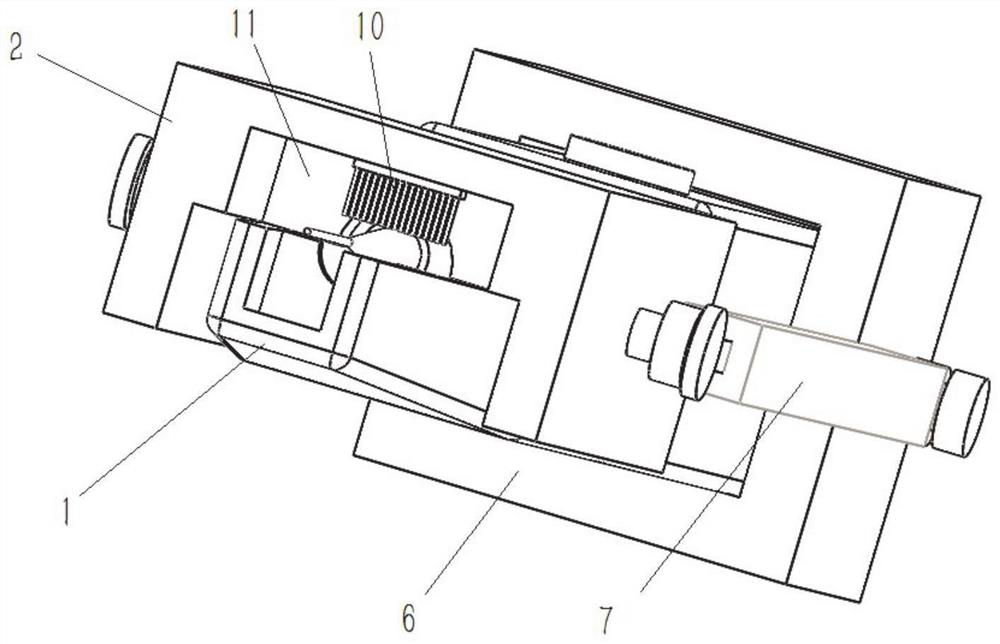 Needle insertion device for floating needle