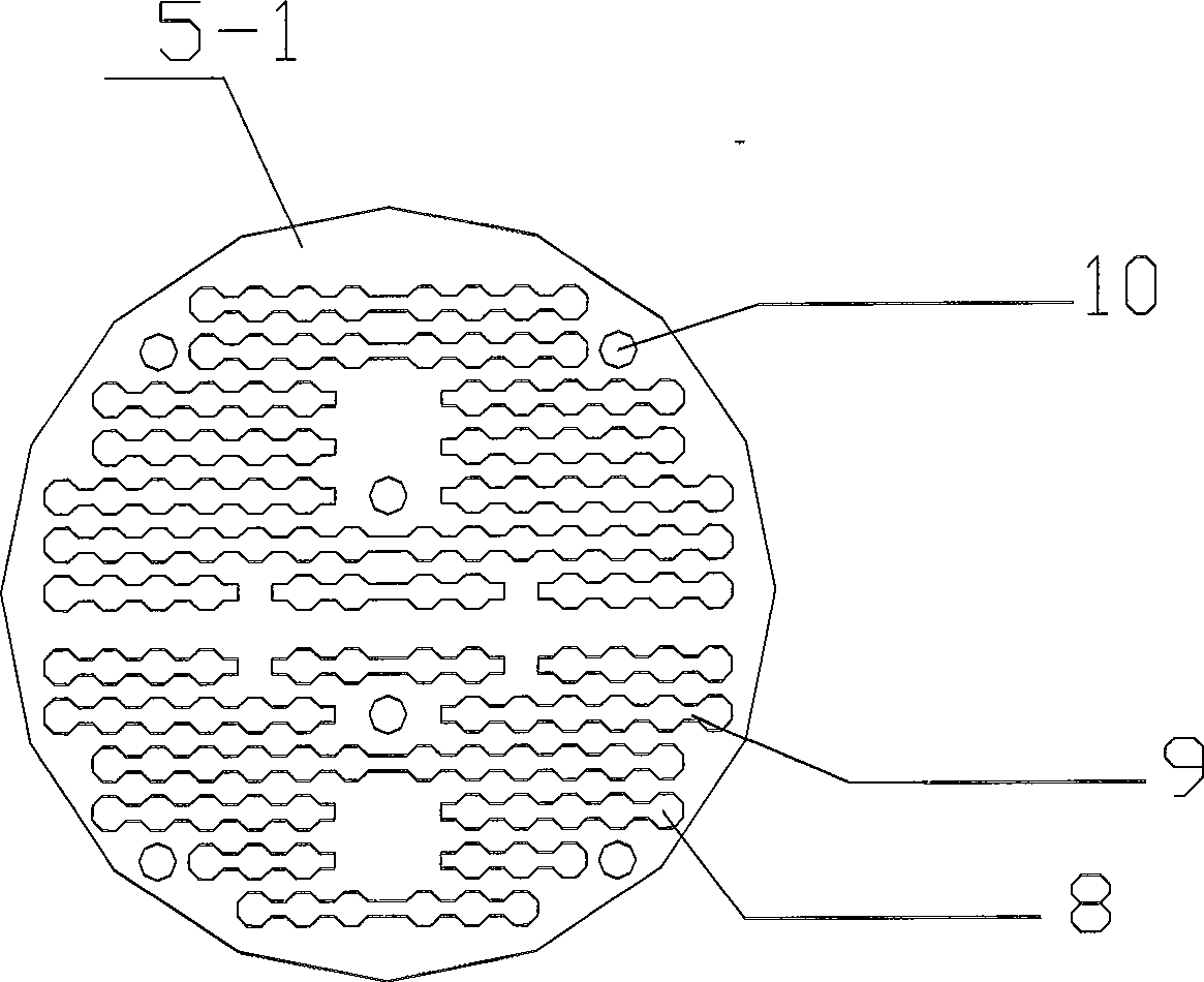 Heat exchange method of pipe shell type heat-exchanger and heat exchanger thereof