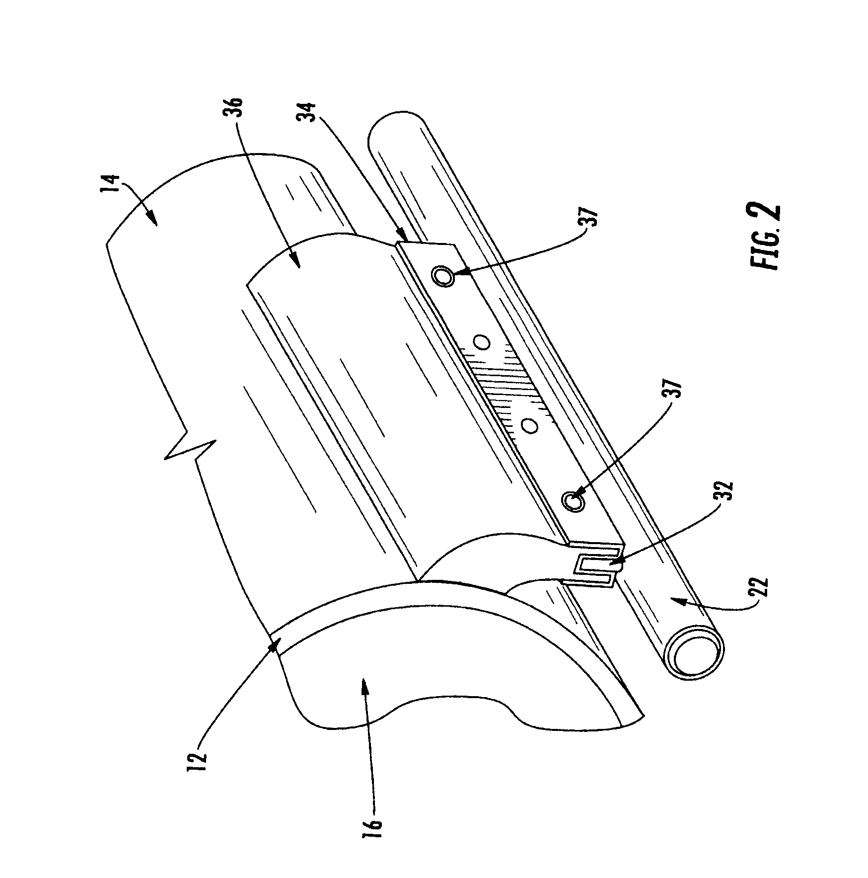 Constant pressure and variable cleaning angle scraper blade and method for designing same