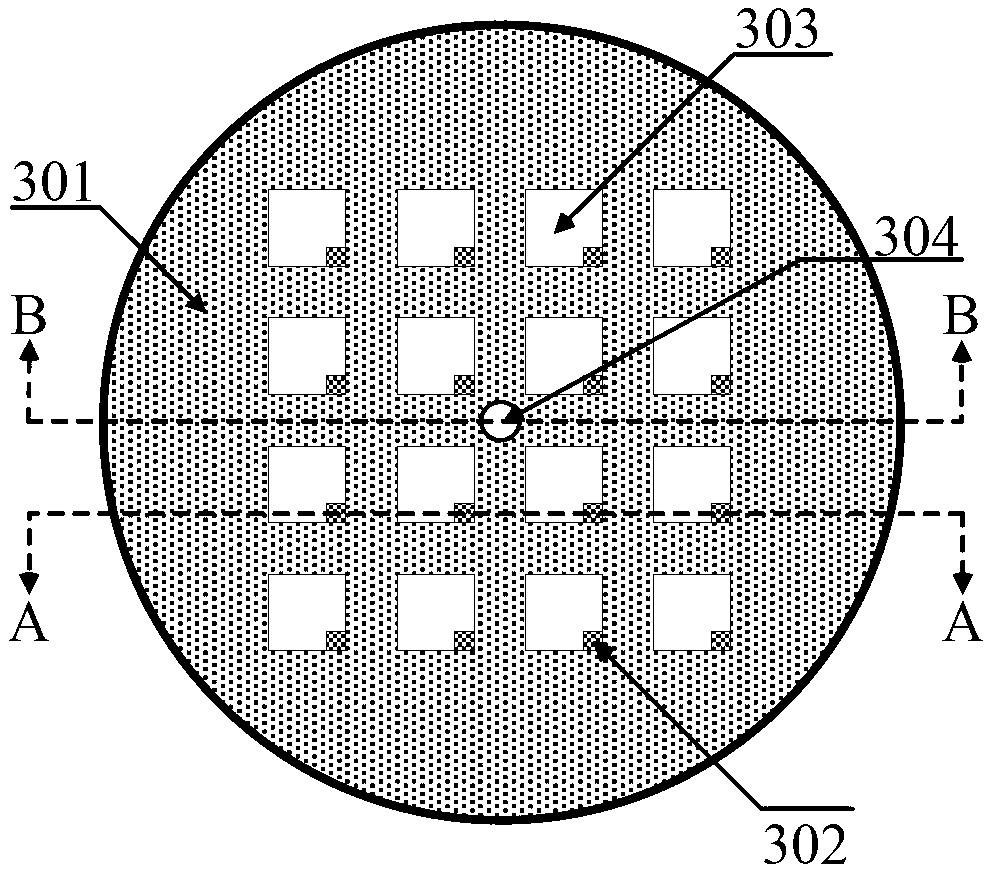 High-power whole wafer flat plate pressure welding type encapsulating structure and method thereof