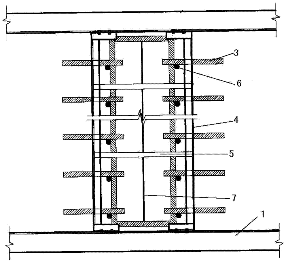 No-cutting-seam cement concrete pavement structure and construction method thereof